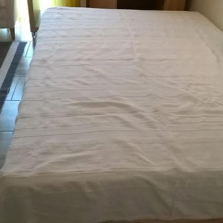 Toll Apartment Mit Privatem Eingang Free Parking Slbst Check-In Netflix 30 Zone Ruhig Дуйсбург Екстер'єр фото